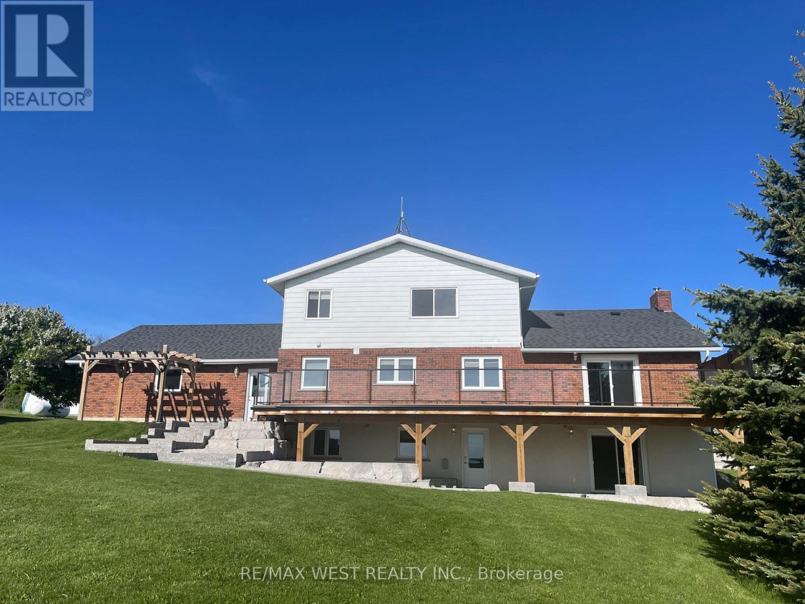 2219 County Road 42, Clearview, ON - Outdoor With Deck Patio Veranda