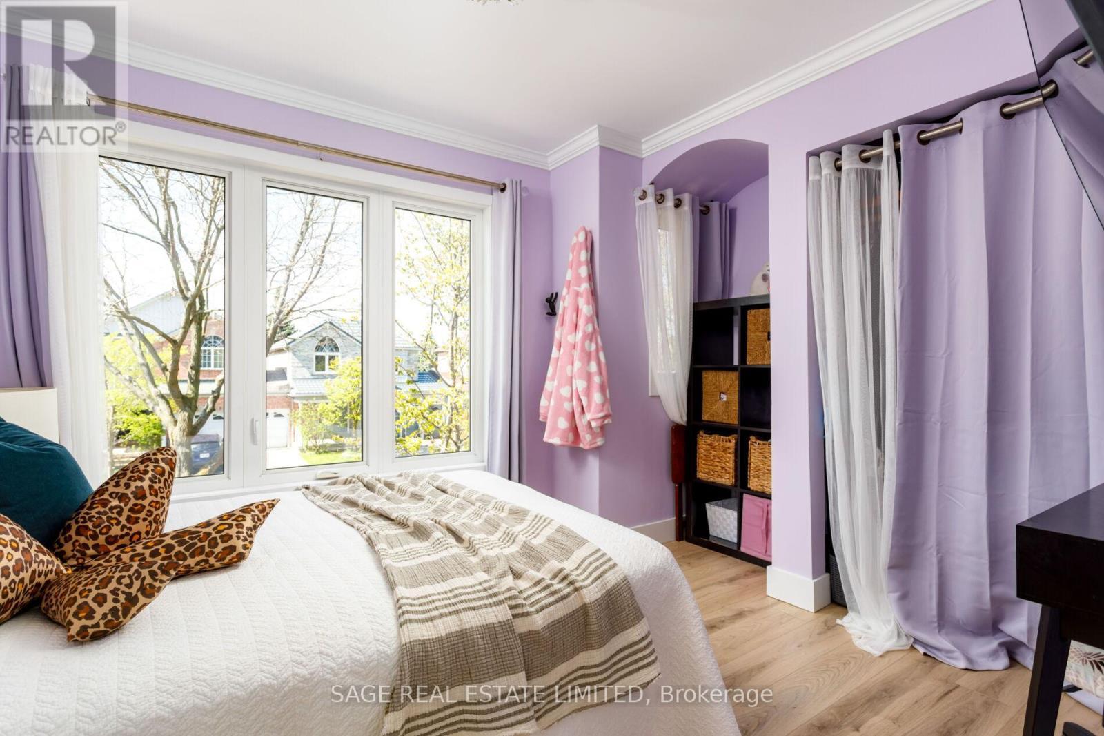 1463 Daventry Court, Mississauga, ON - Indoor Photo Showing Bedroom