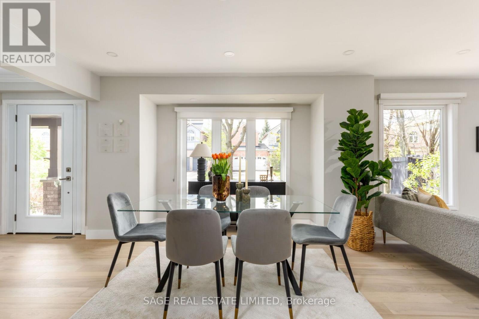 1463 Daventry Court, Mississauga, ON - Indoor Photo Showing Dining Room