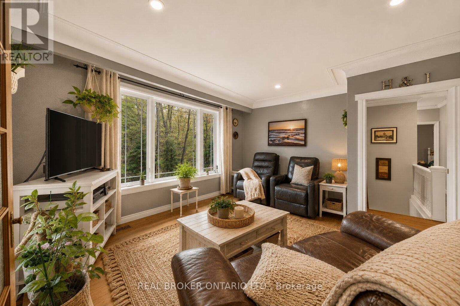 Virtually Staged - 1343 Hidden Valley Road, Burlington, ON