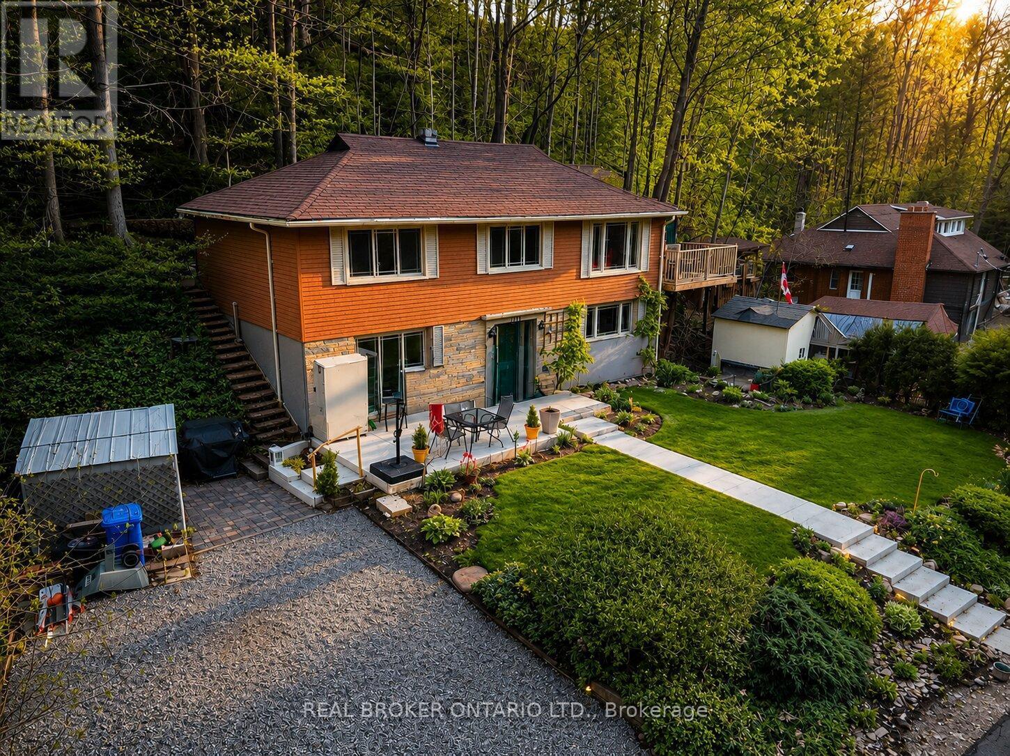 1343 Hidden Valley Road, Burlington, ON