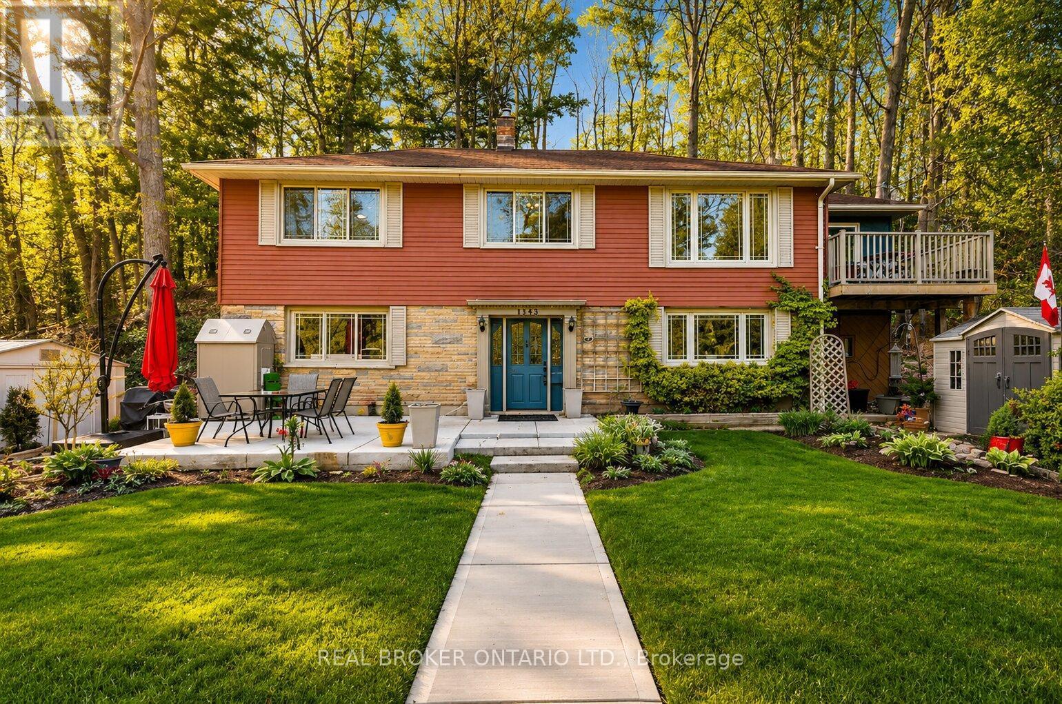 1343 Hidden Valley Road, Burlington, ON