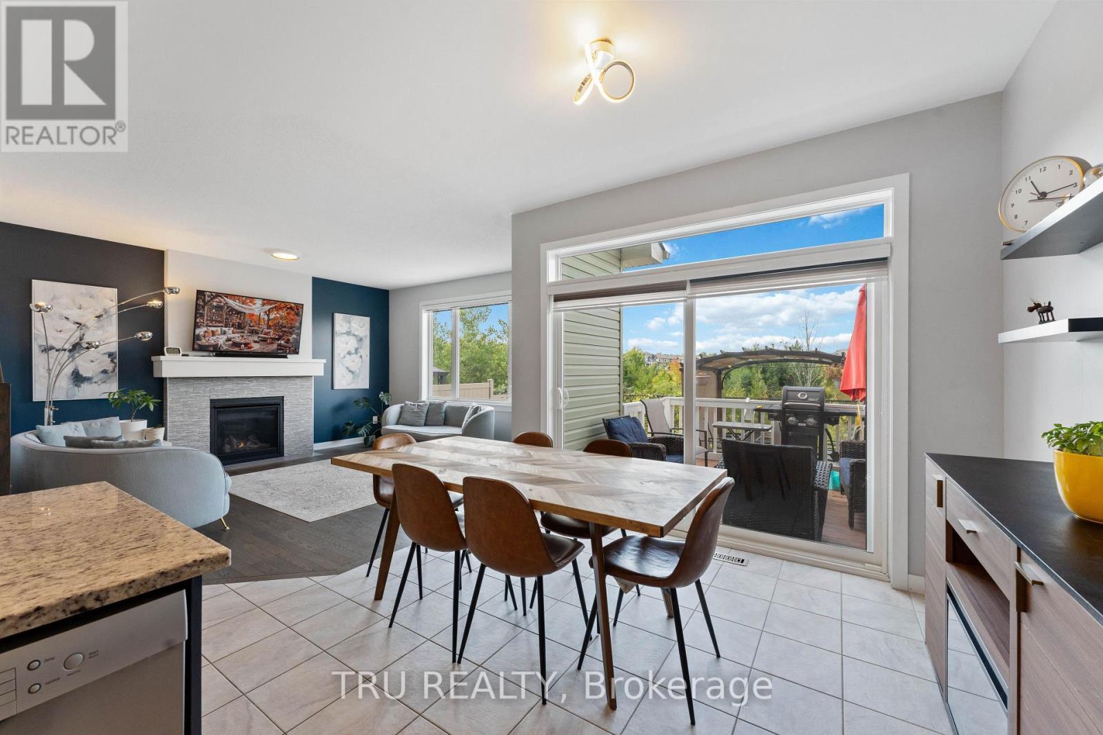 43 Aridus Crescent, Ottawa, ON - Indoor Photo Showing Dining Room With Fireplace