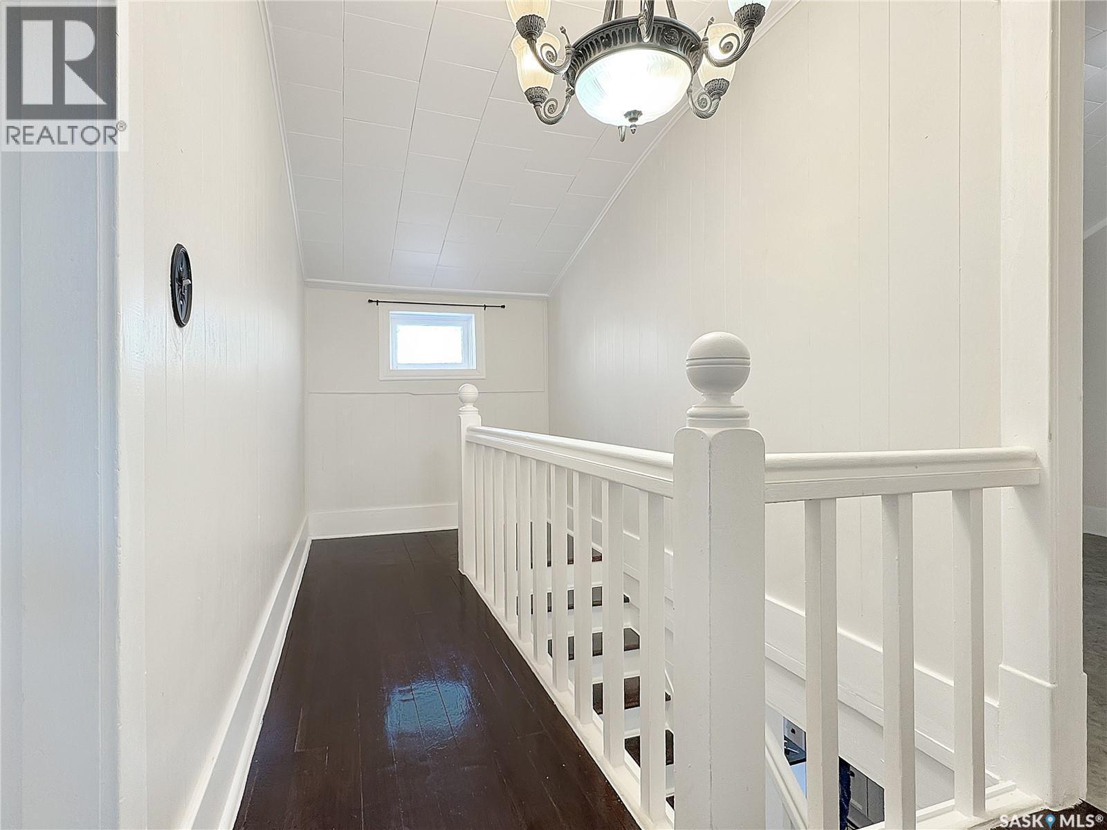 405 Railway Avenue, Cut Knife, SK - Indoor Photo Showing Other Room