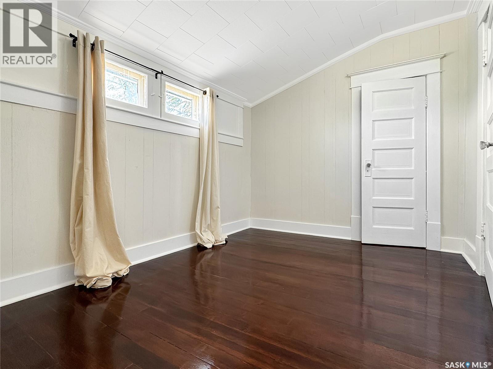 405 Railway Avenue, Cut Knife, SK - Indoor Photo Showing Other Room