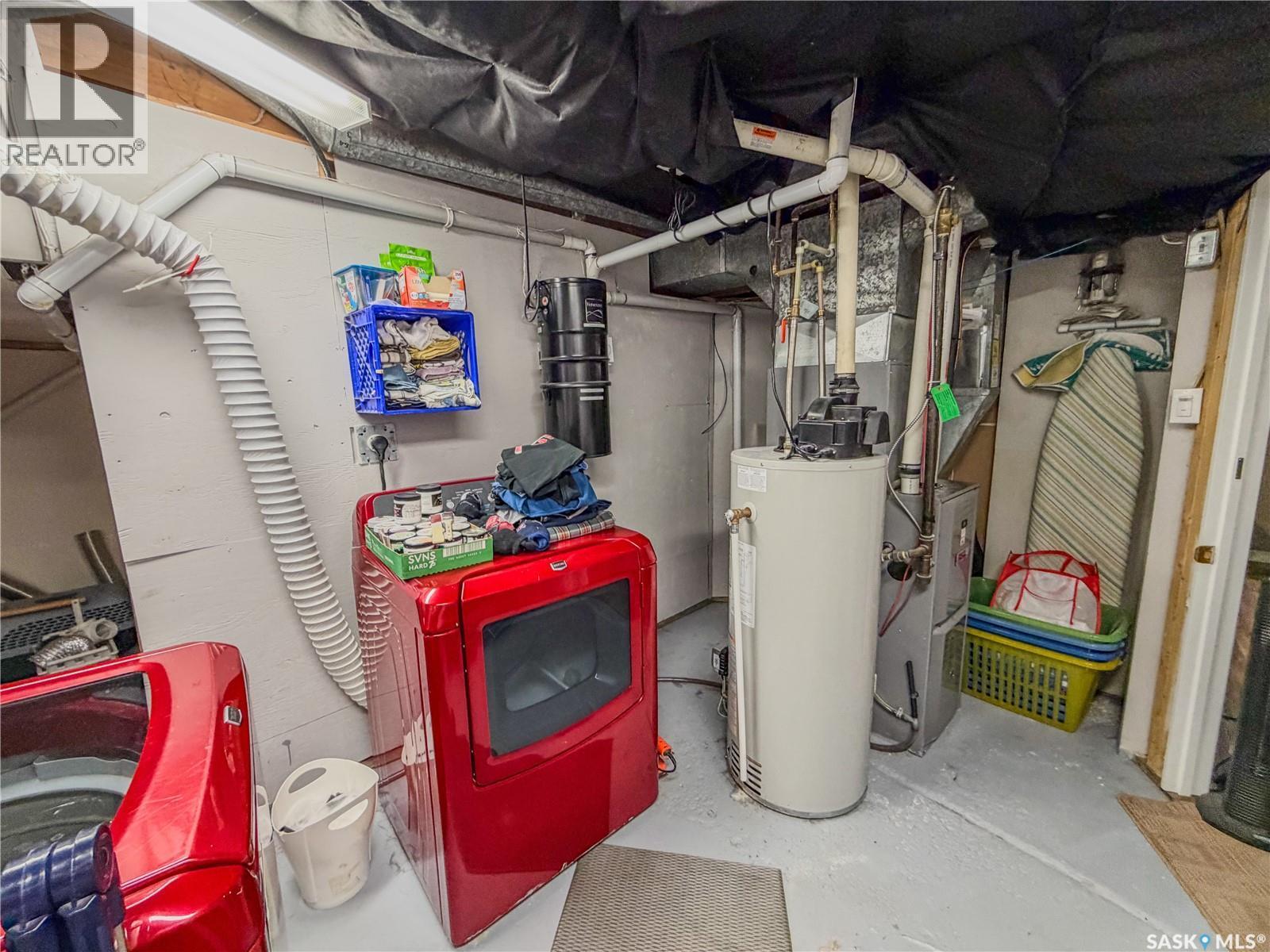 319 March Avenue E, Langenburg, SK - Indoor Photo Showing Basement