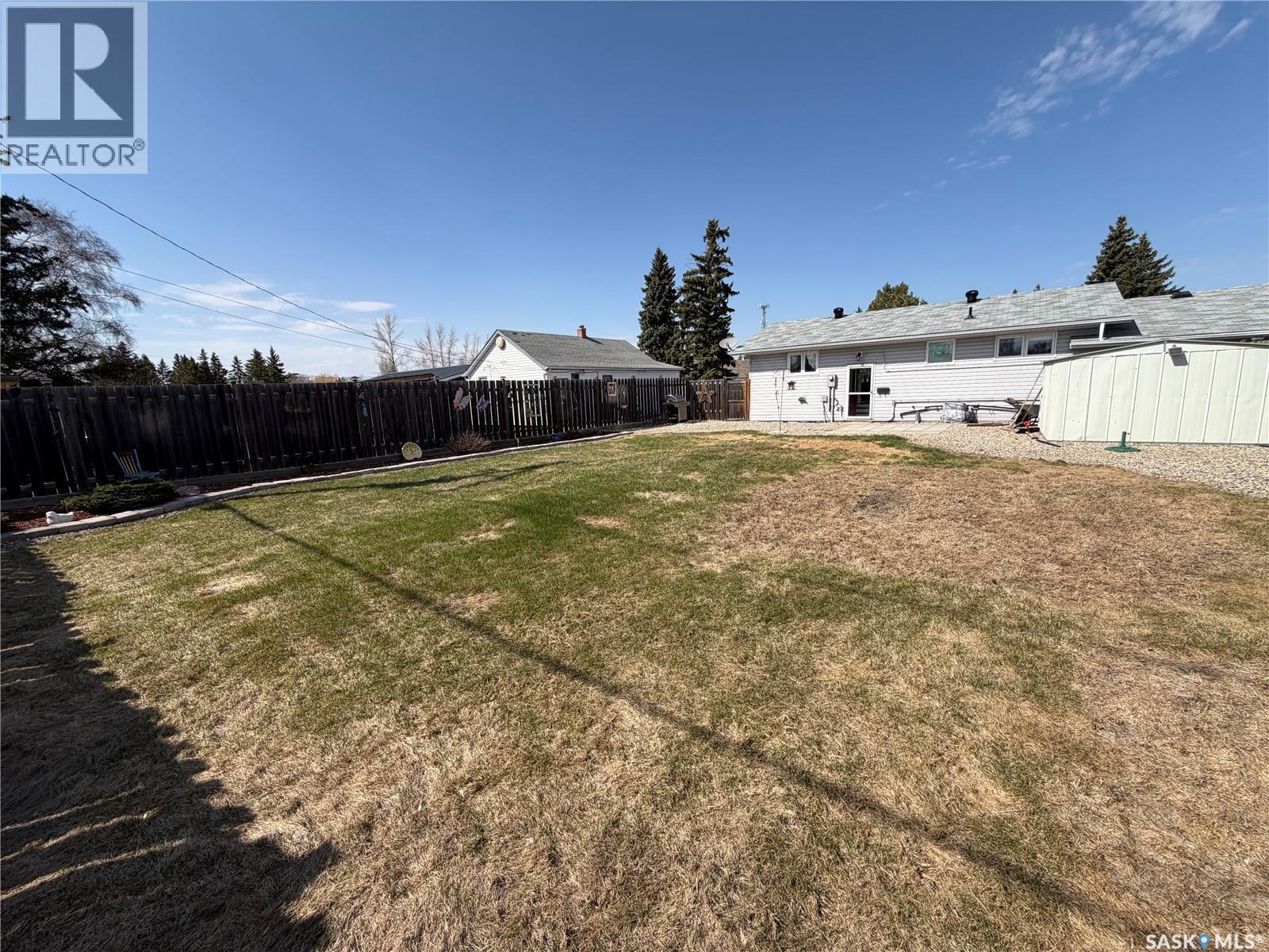 319 March Avenue E, Langenburg, SK - Outdoor