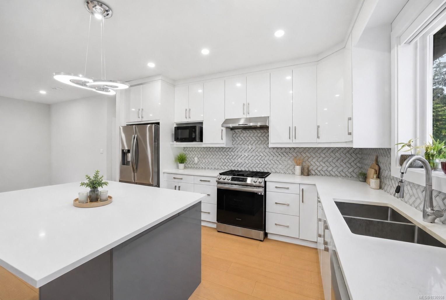 5254 Sherbourne Dr, Nanaimo, BC