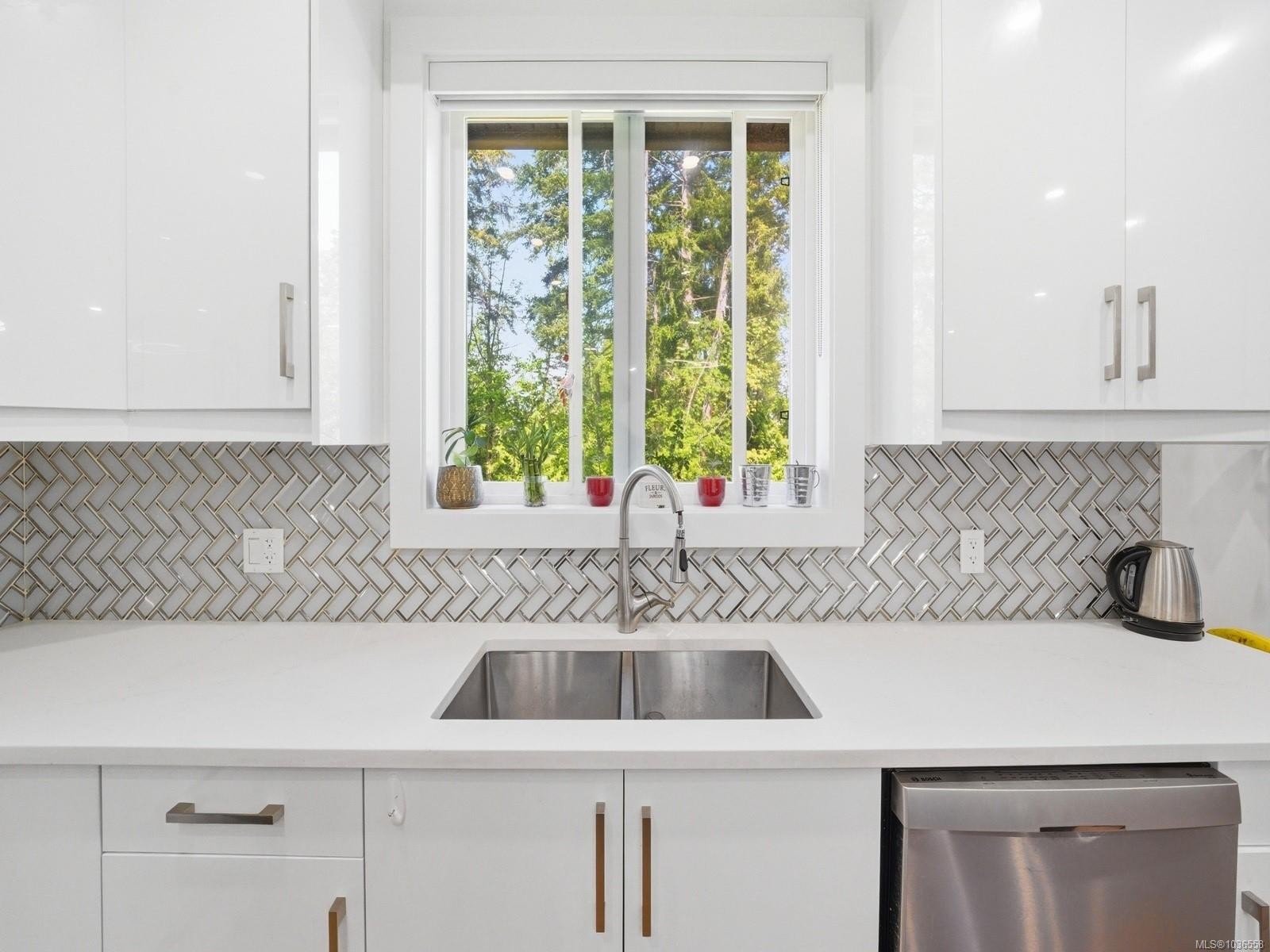 5254 Sherbourne Dr, Nanaimo, BC