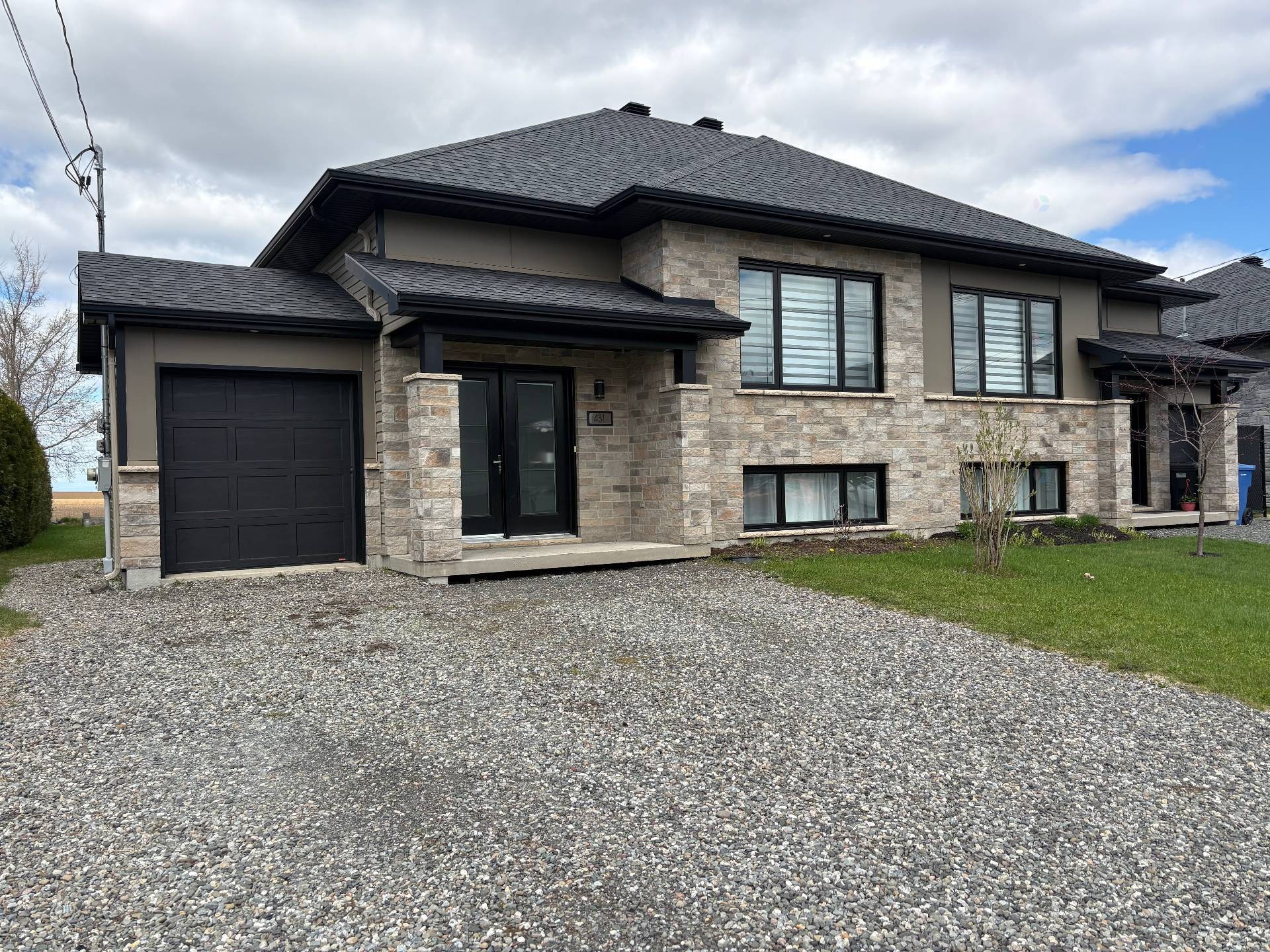 Front of Structure - 431 Rue Des Mésanges, Saint-Isidore, QC - Outdoor With Facade