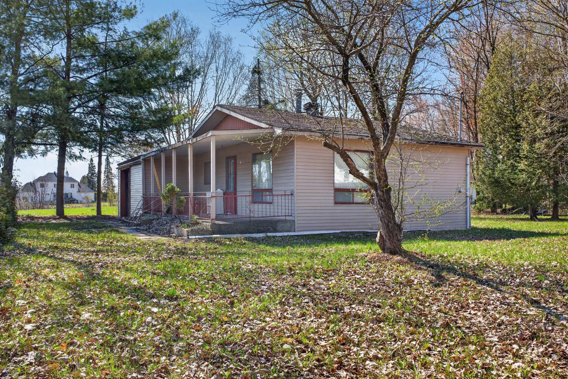 Front of Structure - 611 Rue Martin, L'Épiphanie, QC - Outdoor