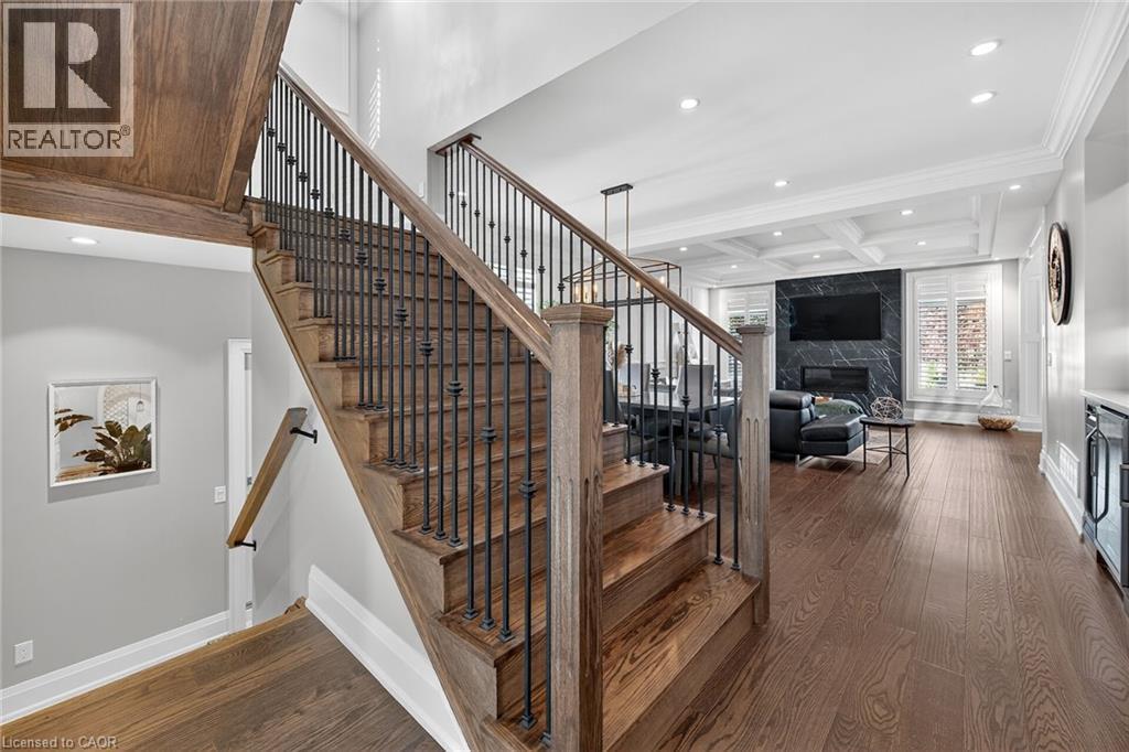 18 David Avenue, Hamilton, ON - Indoor Photo Showing Other Room