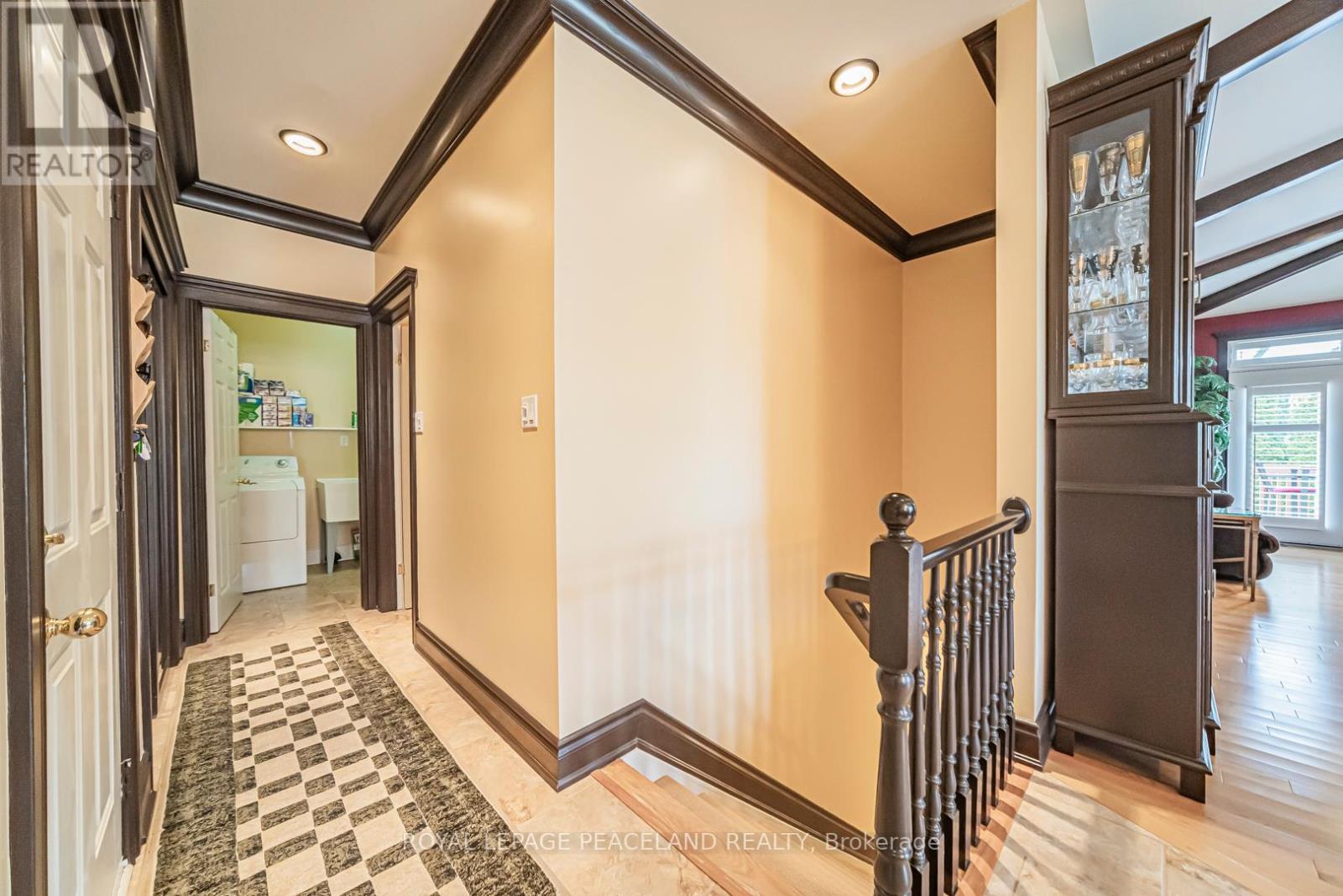 11 - 5595 Drummond Road, Niagara Falls, ON - Indoor Photo Showing Other Room