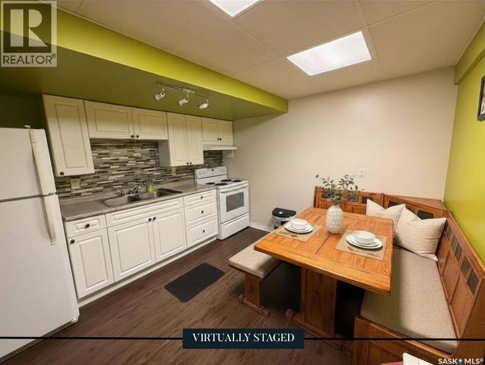 123 Burke Crescent, Swift Current, SK - Indoor Photo Showing Kitchen