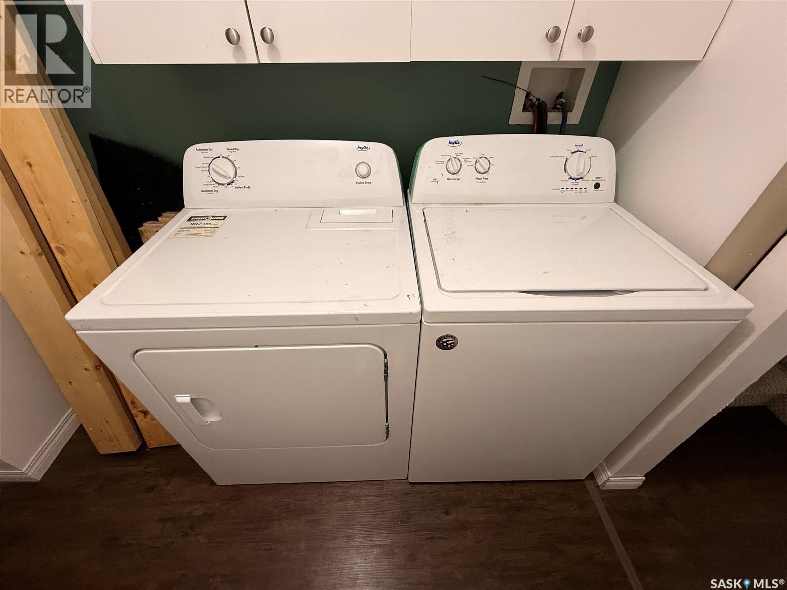 123 Burke Crescent, Swift Current, SK - Indoor Photo Showing Laundry Room