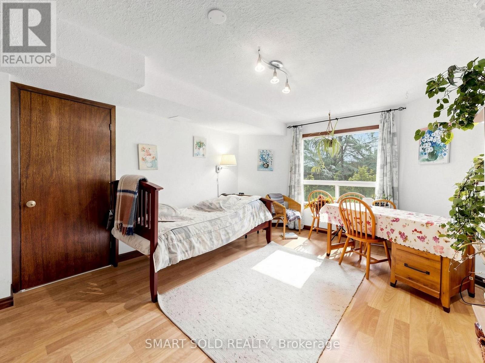 14 Marchwood Crescent, Richmond Hill, ON - Indoor Photo Showing Bedroom