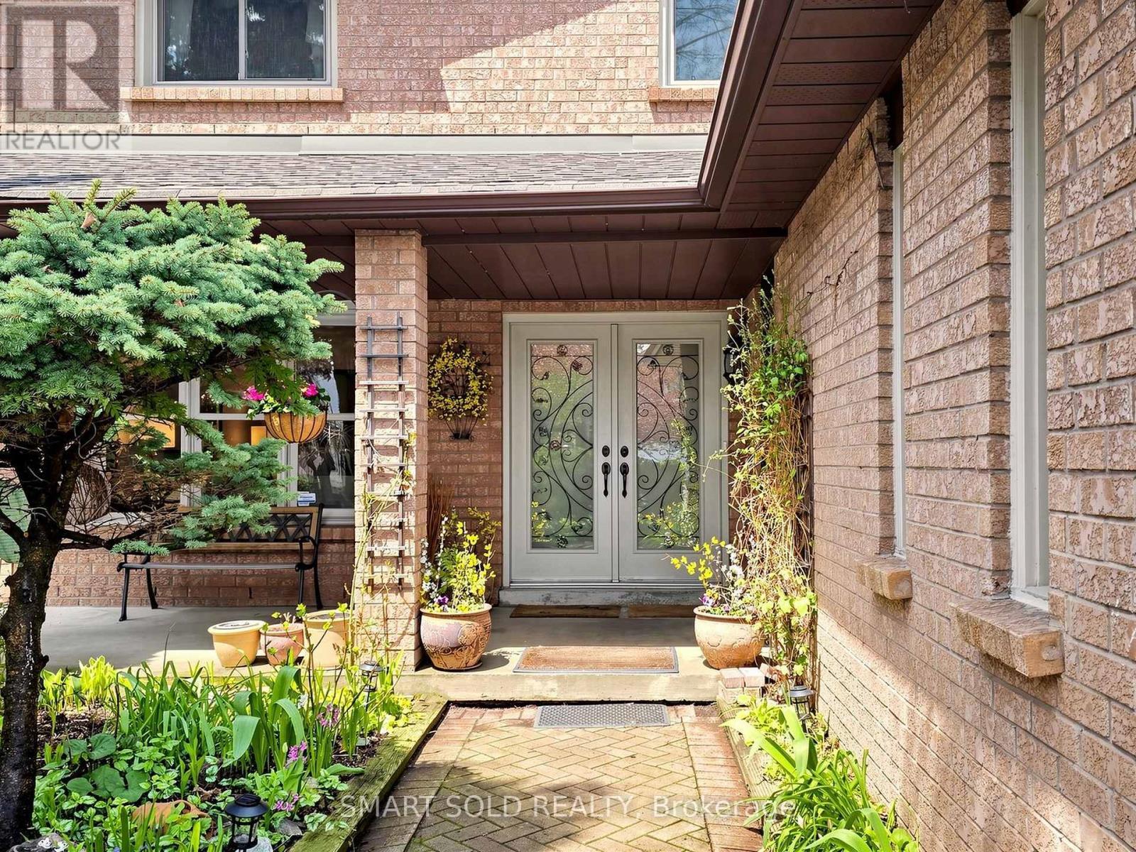 14 Marchwood Crescent, Richmond Hill, ON - Outdoor