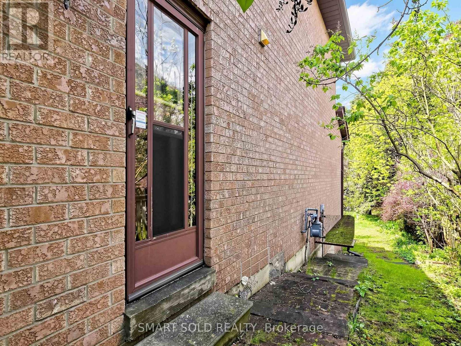 14 Marchwood Crescent, Richmond Hill, ON - Outdoor