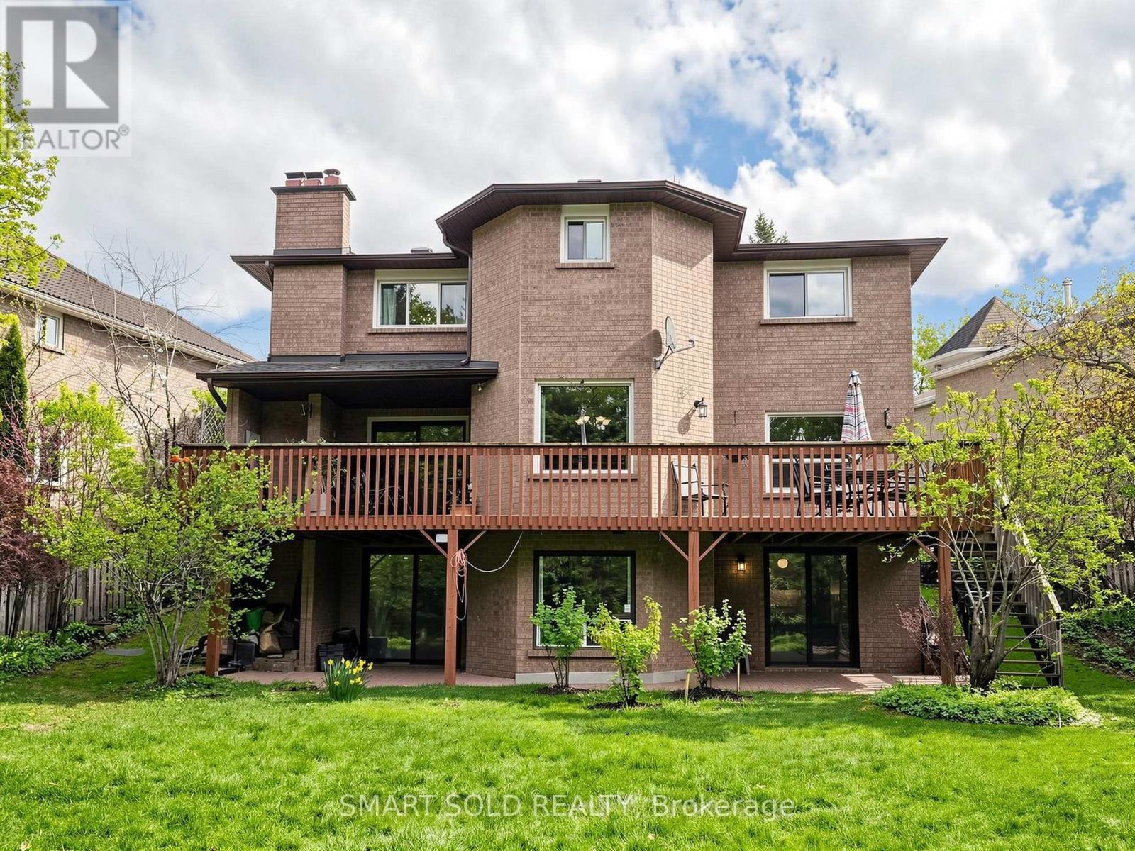 14 Marchwood Crescent, Richmond Hill, ON - Outdoor With Deck Patio Veranda
