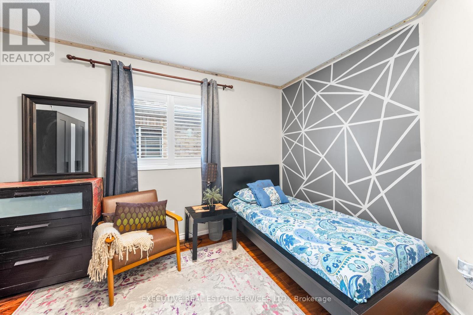 5727 Keldrew Avenue, Mississauga, ON - Indoor Photo Showing Bedroom