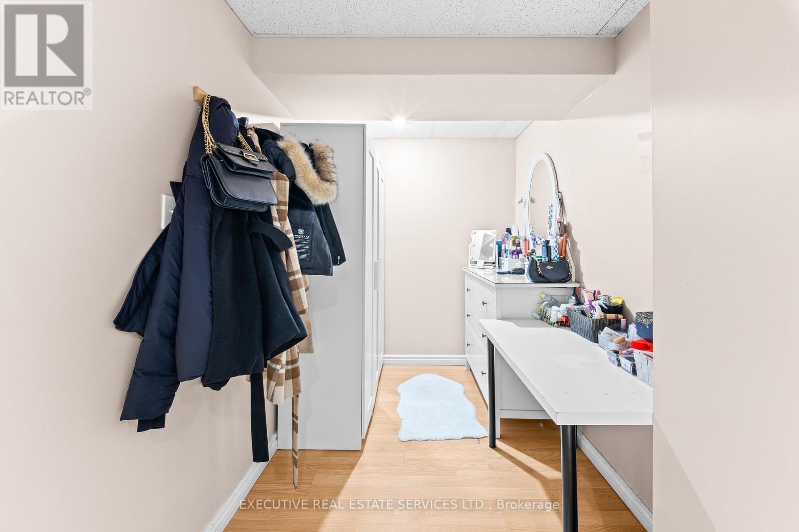 5727 Keldrew Avenue, Mississauga, ON - Indoor