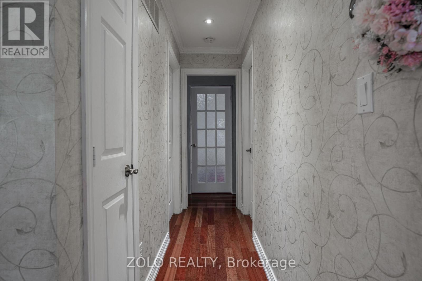 13 Foster Road, Mississauga, ON - Indoor Photo Showing Bathroom