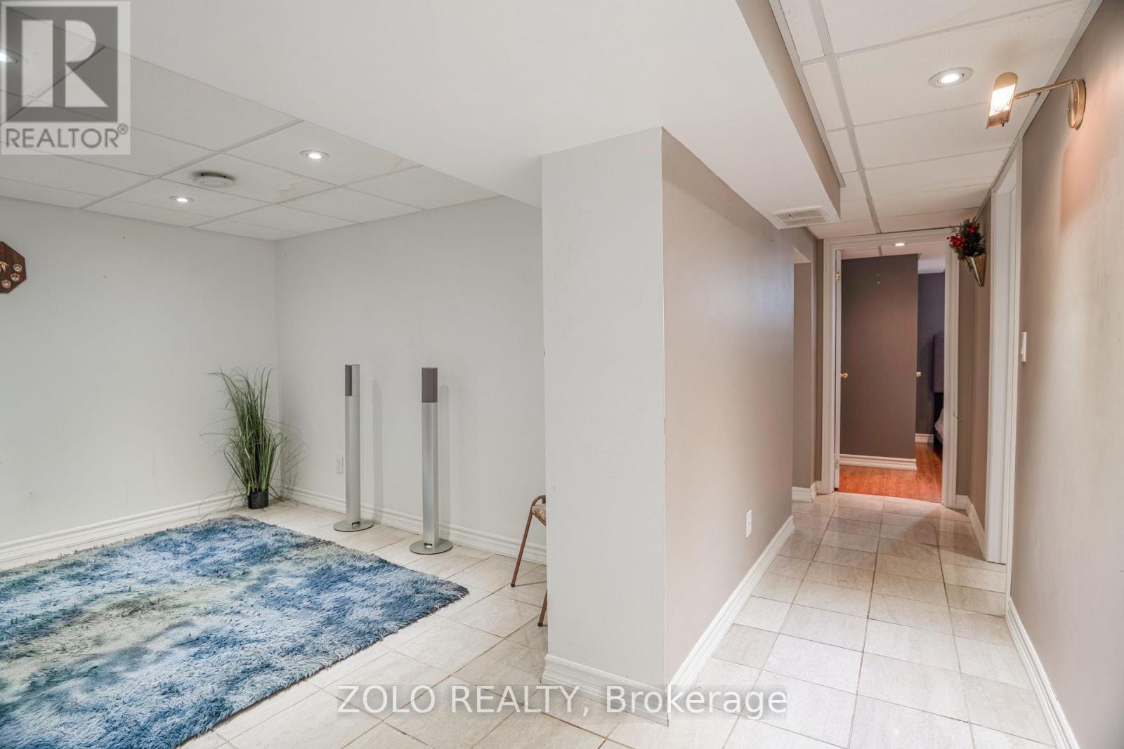 13 Foster Road, Mississauga, ON - Indoor Photo Showing Other Room