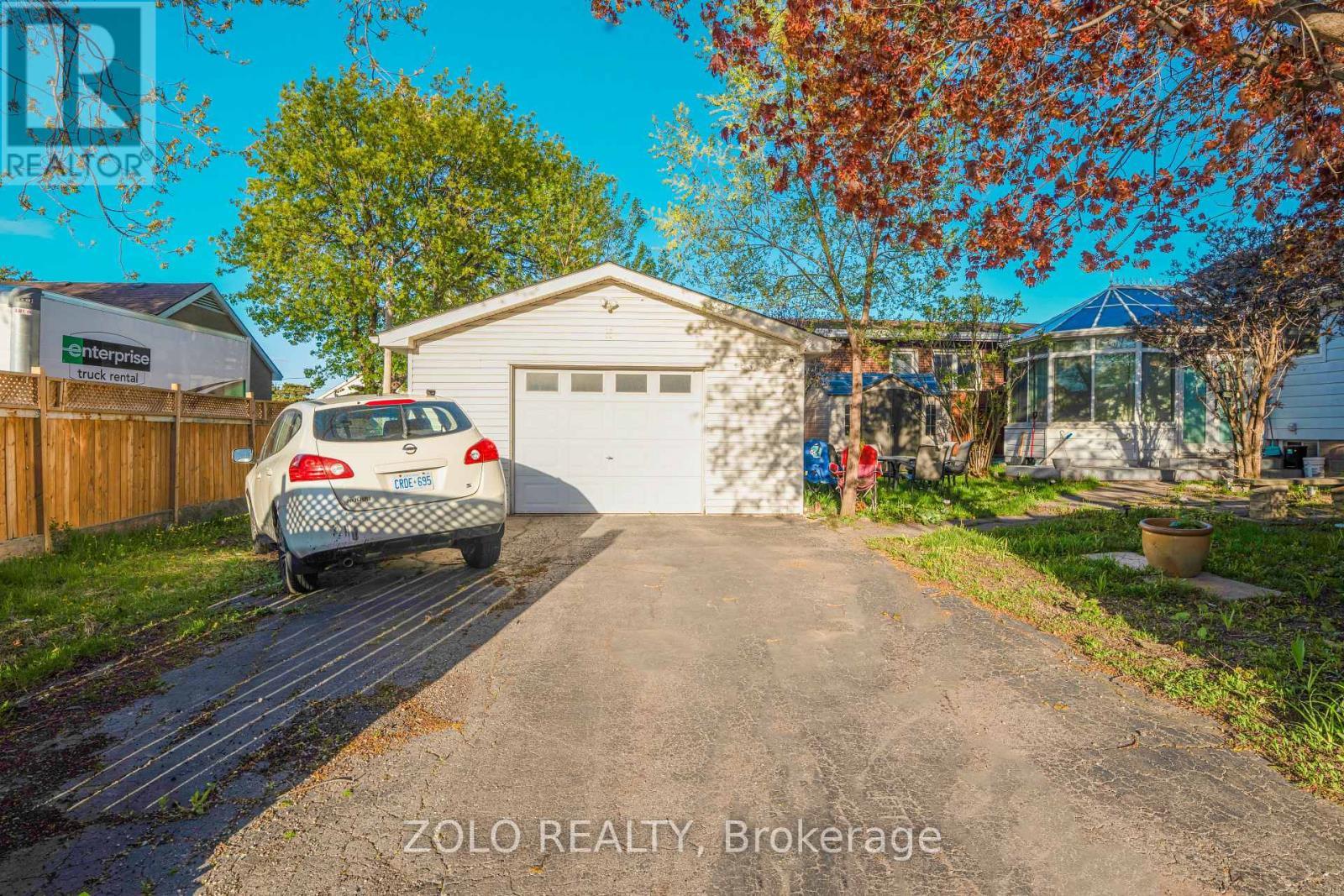 13 Foster Road, Mississauga, ON - Outdoor