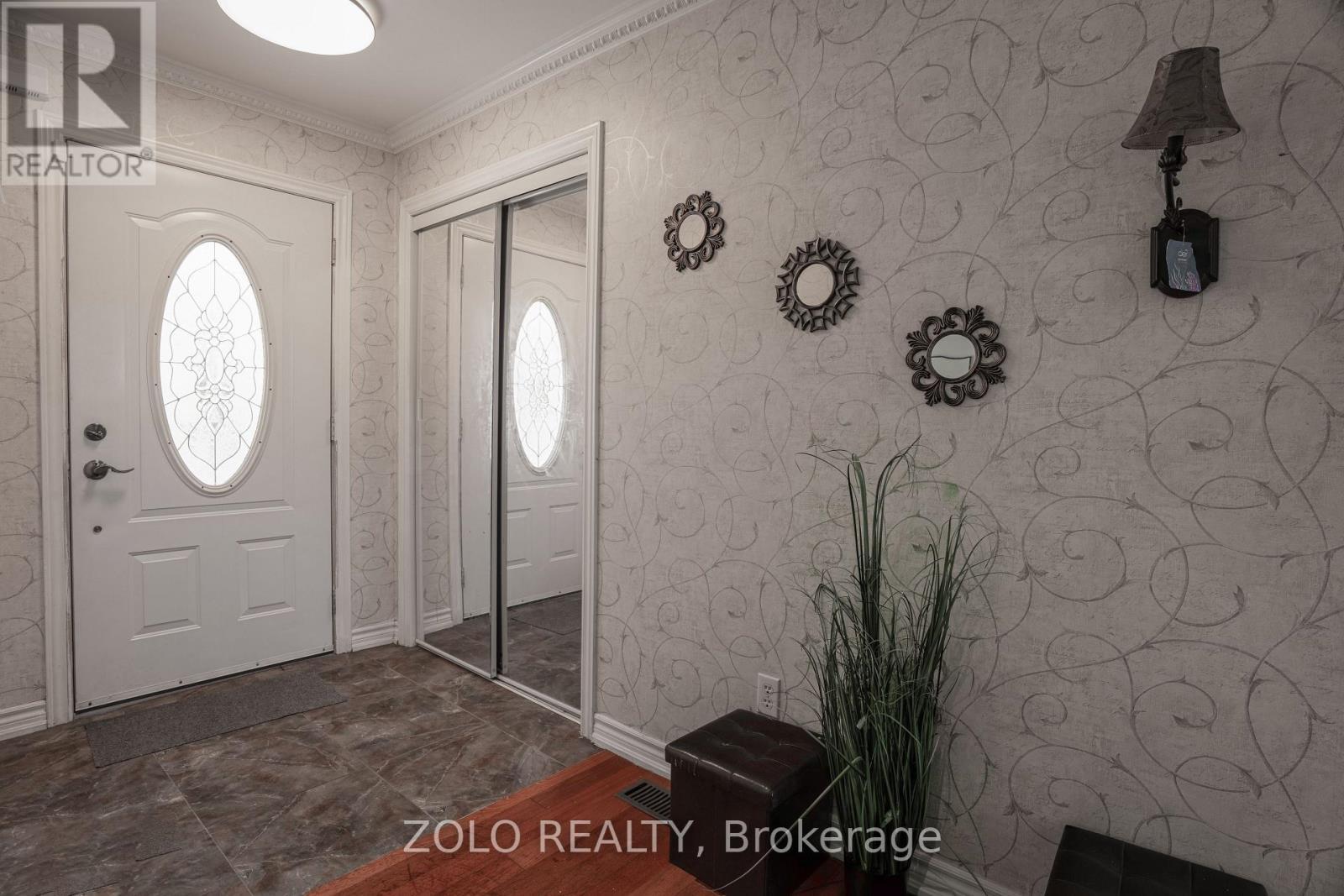 13 Foster Road, Mississauga, ON - Indoor