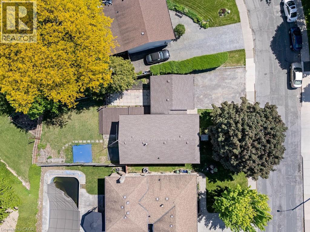 84 Elgar Avenue, Hamilton, ON