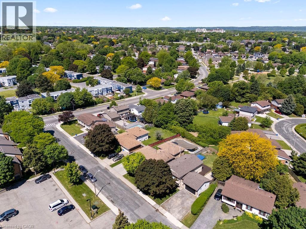84 Elgar Avenue, Hamilton, ON