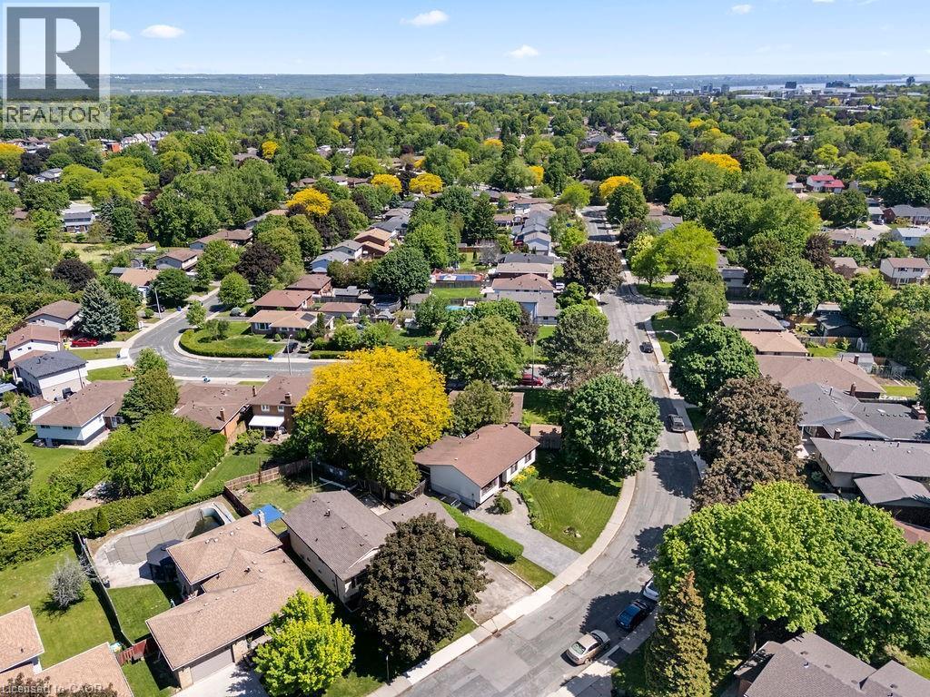 84 Elgar Avenue, Hamilton, ON