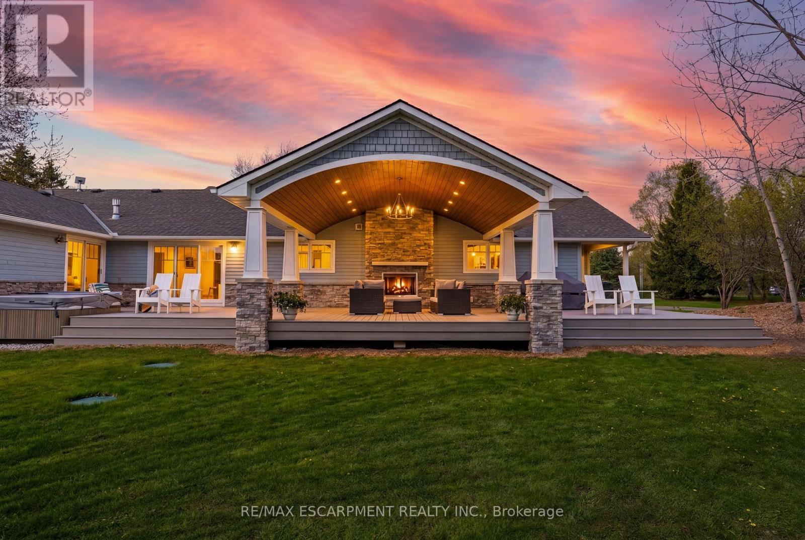 7196 Mcniven Road, Milton, ON - Outdoor With Deck Patio Veranda