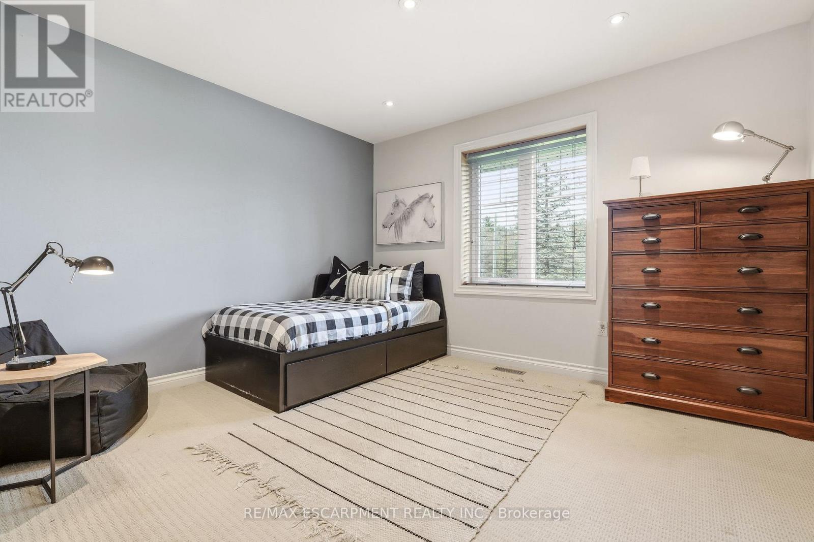 7196 Mcniven Road, Milton, ON - Indoor Photo Showing Bedroom