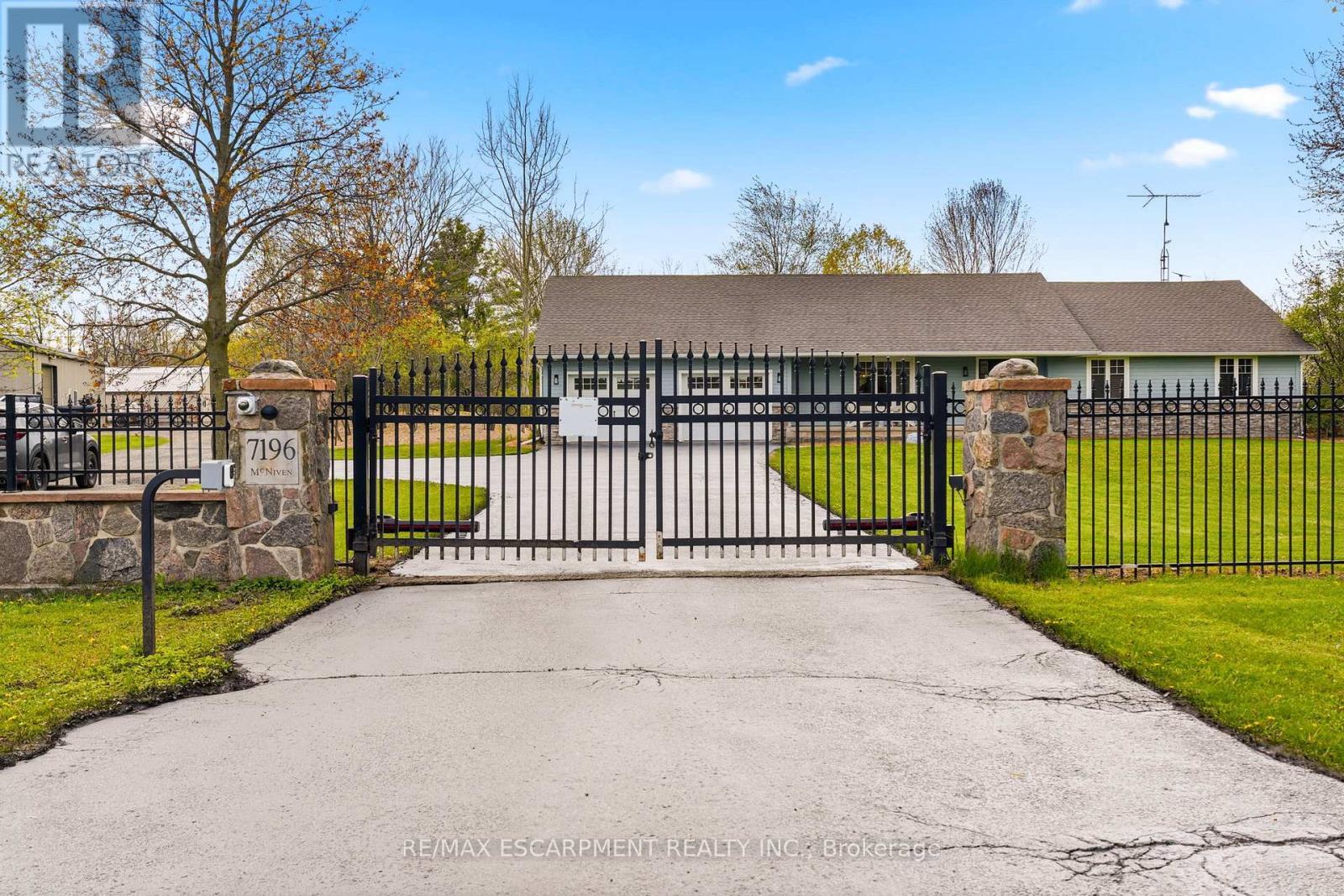 7196 Mcniven Road, Milton, ON - Outdoor