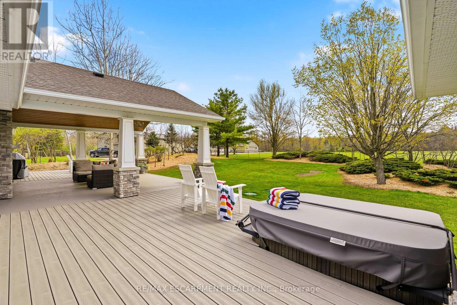 7196 Mcniven Road, Milton, ON - Outdoor With Deck Patio Veranda