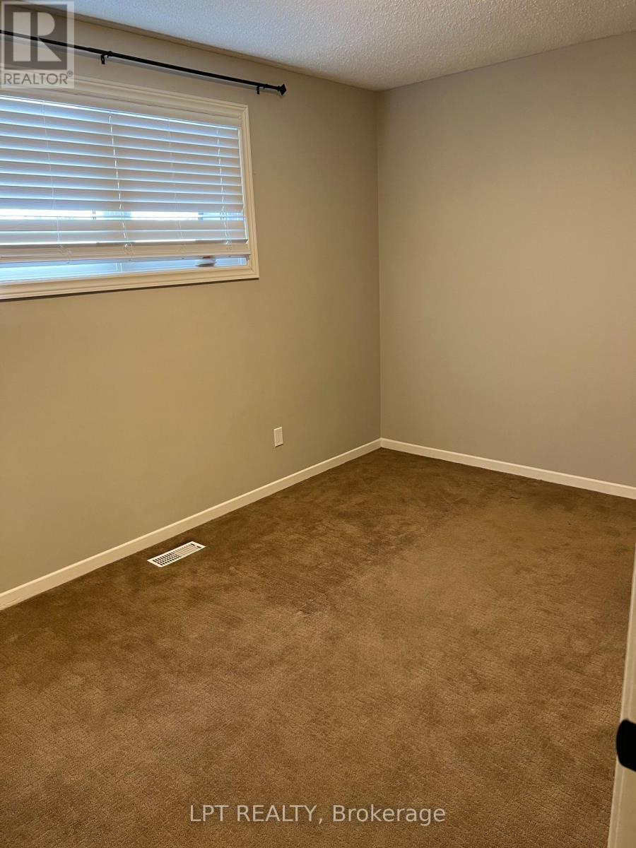 20 Glenbrook Drive, Guelph, ON - Indoor Photo Showing Other Room
