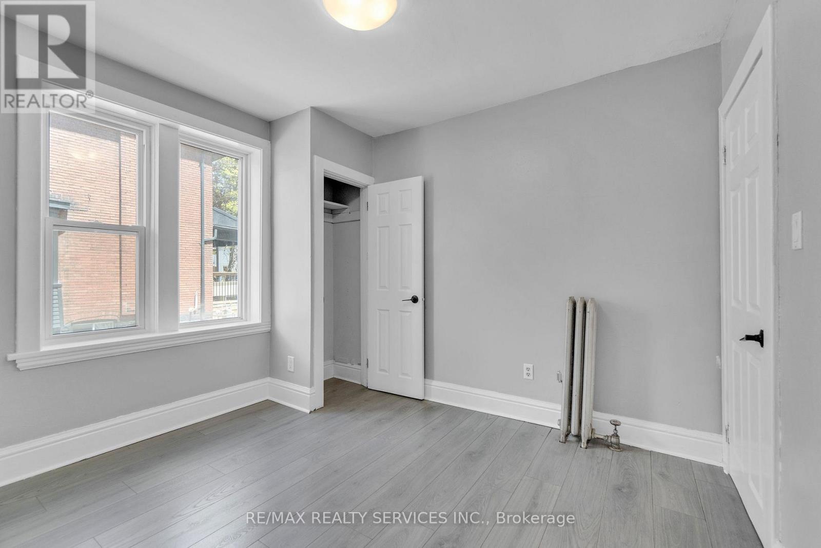 8 - 5 Fairholt Road N, Hamilton, ON - Indoor Photo Showing Other Room