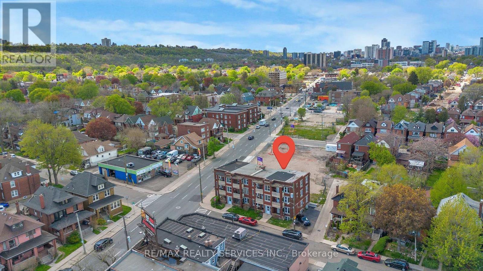 8 - 5 Fairholt Road N, Hamilton, ON - Outdoor With View
