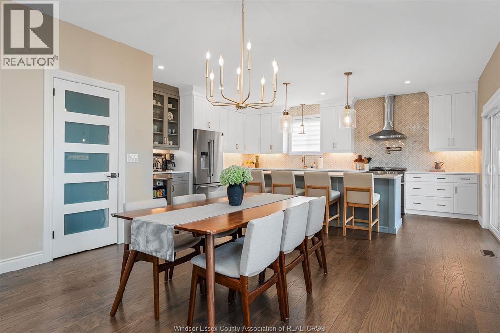 4523 Anderson, Lakeshore, ON - Indoor Photo Showing Dining Room