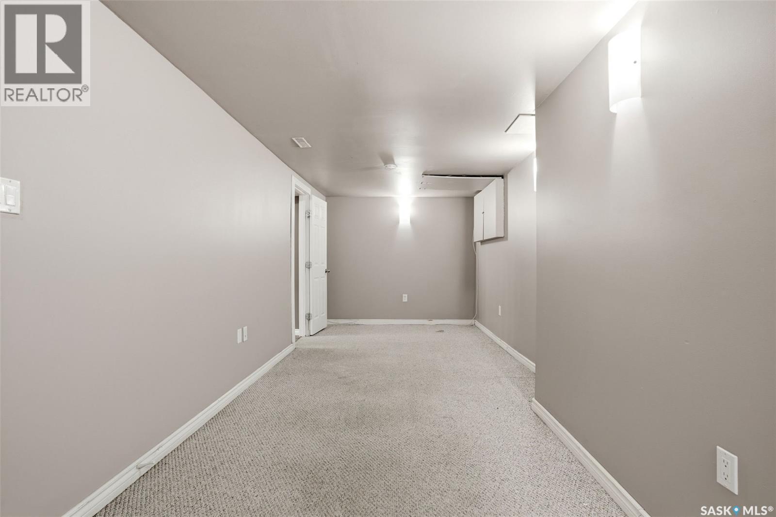 4176 Castle Road, Regina, SK - Indoor Photo Showing Other Room