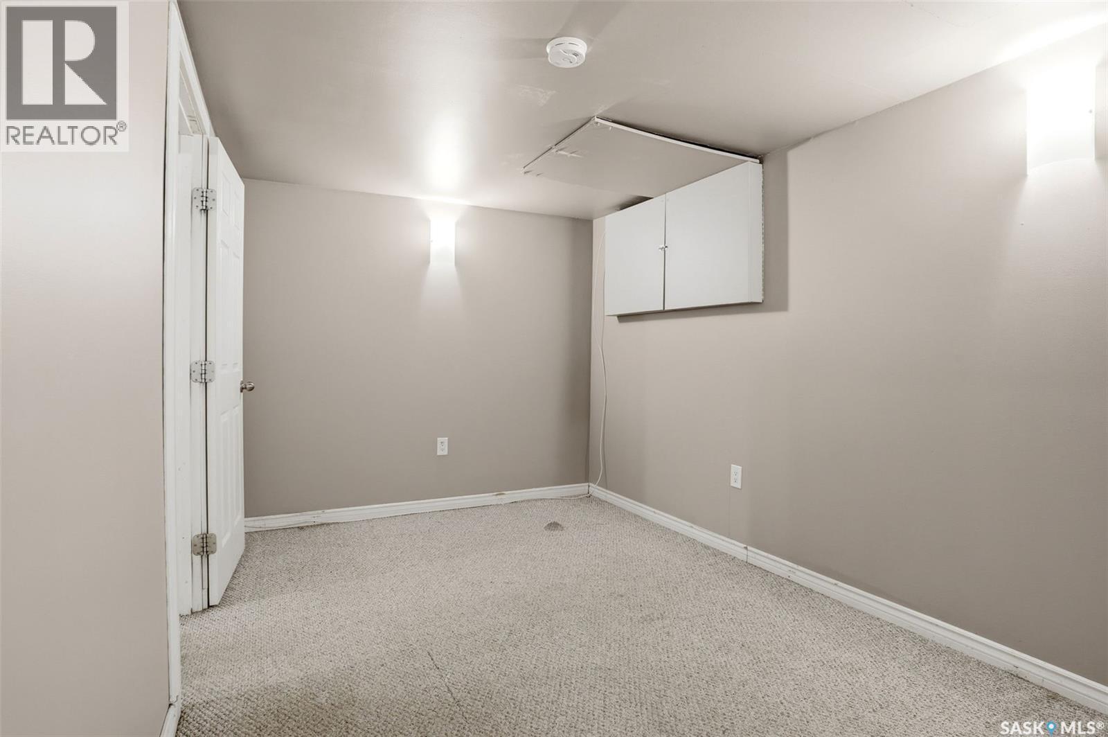 4176 Castle Road, Regina, SK - Indoor Photo Showing Other Room