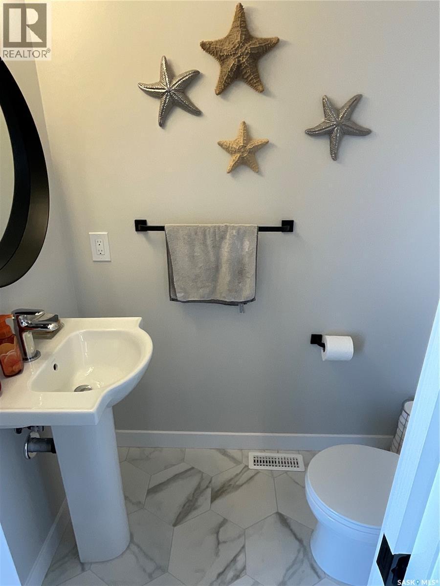 117 Westfield Road, Saskatoon, SK - Indoor Photo Showing Bathroom