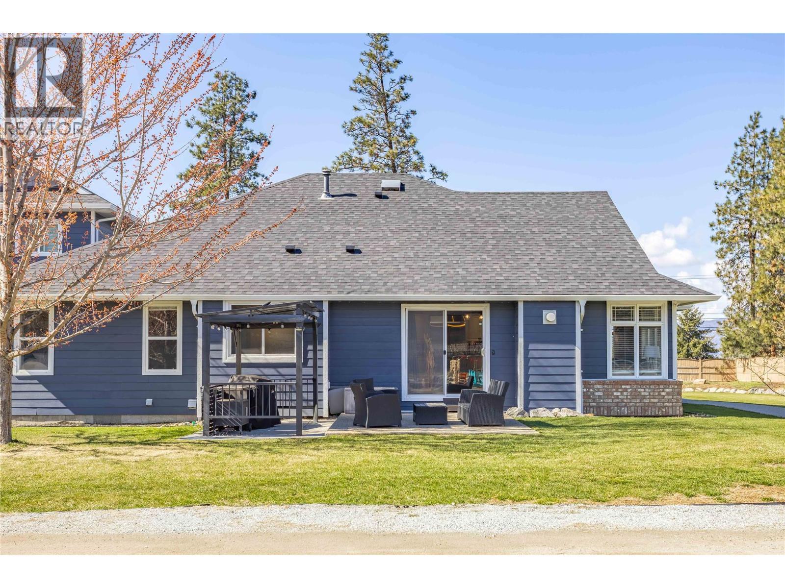 3350 Larkspur Court, Kelowna, BC - Outdoor
