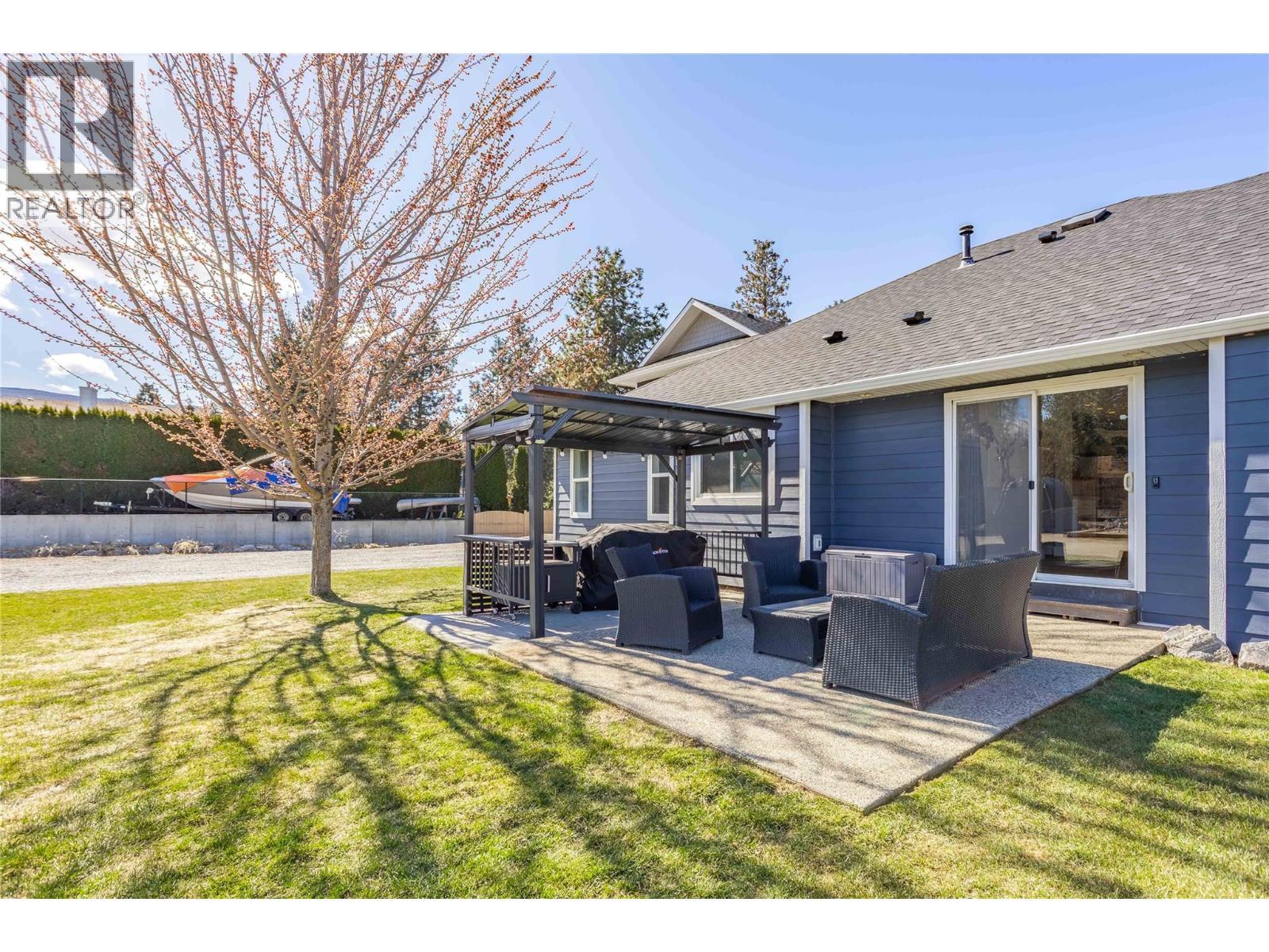 3350 Larkspur Court, Kelowna, BC - Outdoor