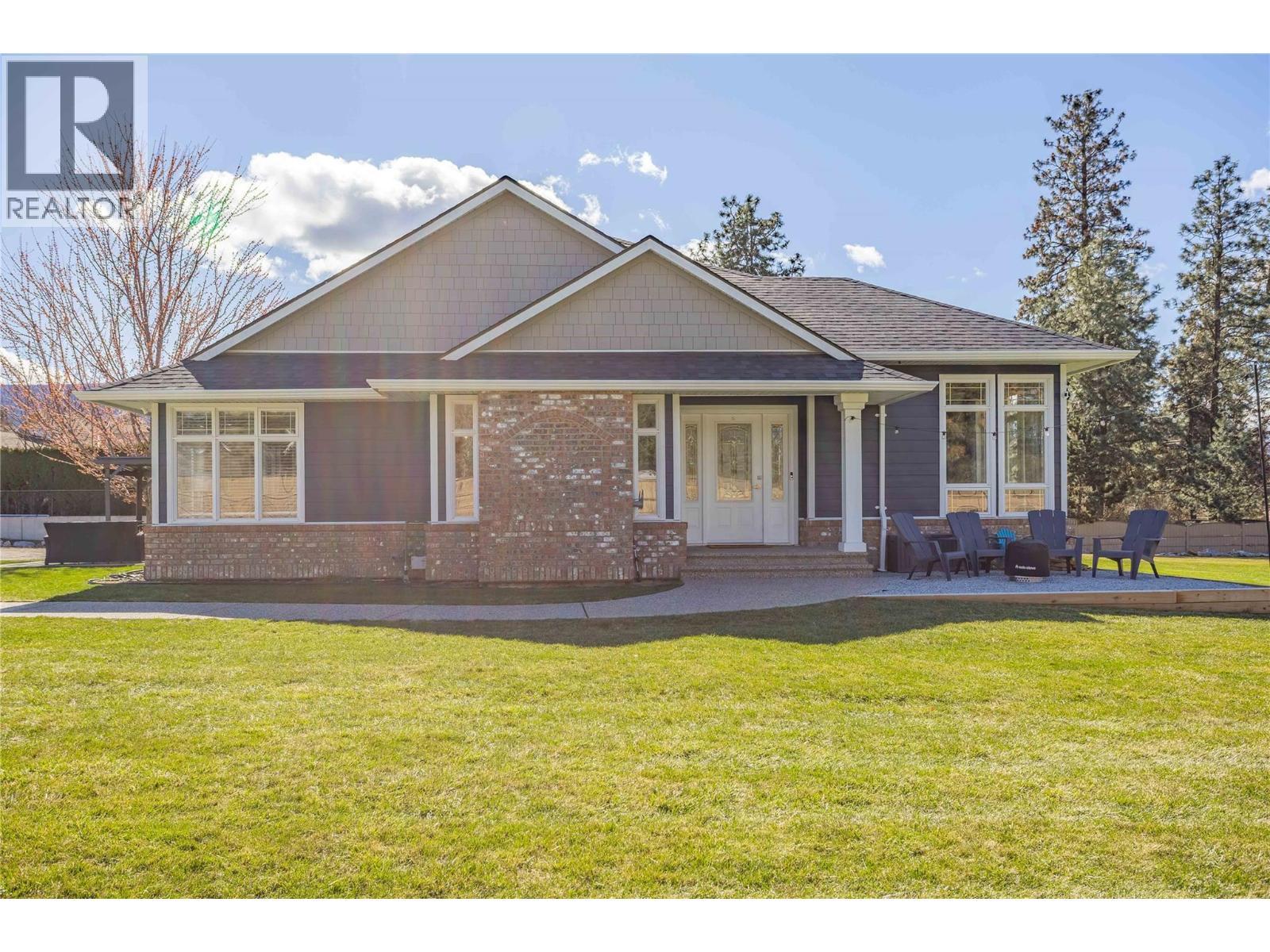 3350 Larkspur Court, Kelowna, BC - Outdoor