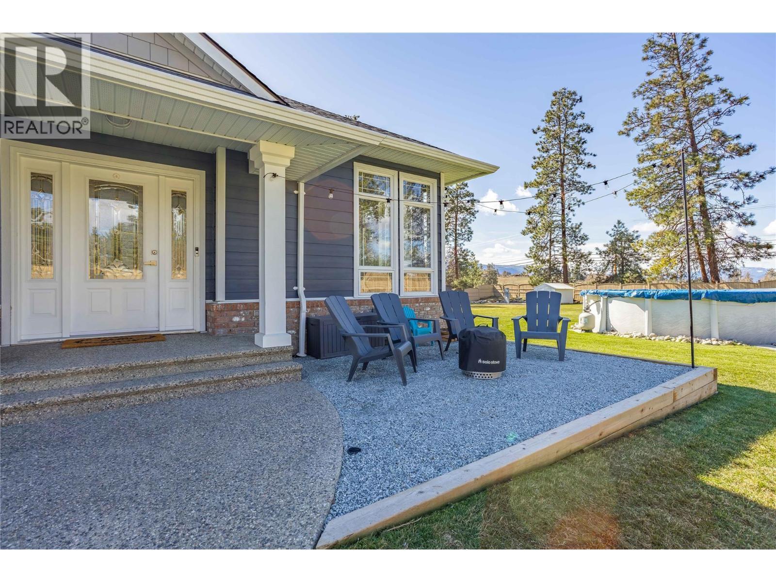 3350 Larkspur Court, Kelowna, BC - Outdoor