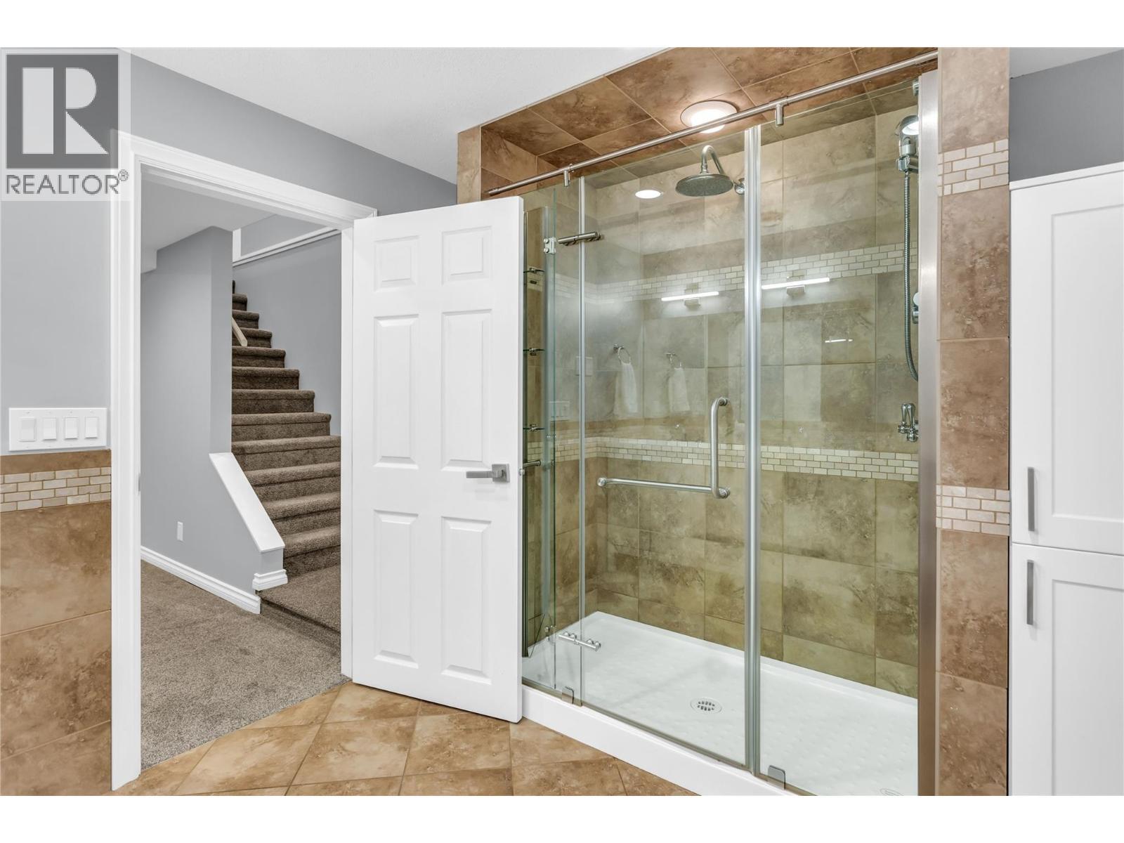 3350 Larkspur Court, Kelowna, BC - Indoor Photo Showing Gym Room
