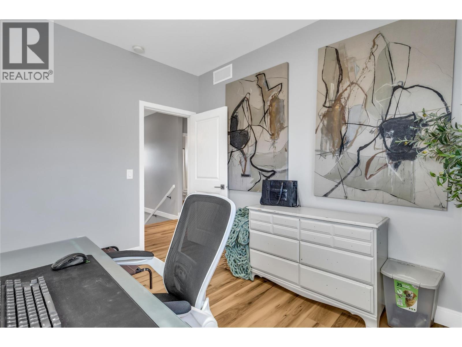 3350 Larkspur Court, Kelowna, BC - Indoor Photo Showing Other Room