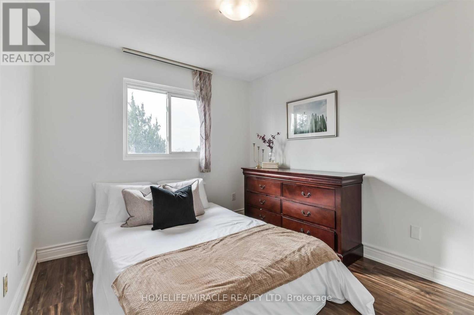 37 Banner Crescent, Ajax, ON - Indoor Photo Showing Bedroom